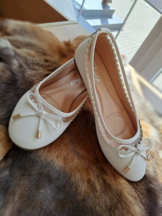 39izm. Baltās laiviņas