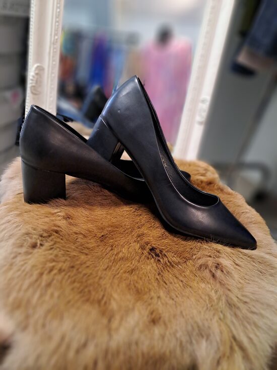 37.izm.Melnās laiviņas