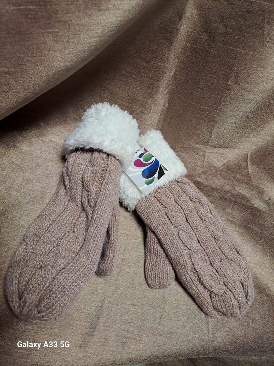 Brūnie adītie ar oderi